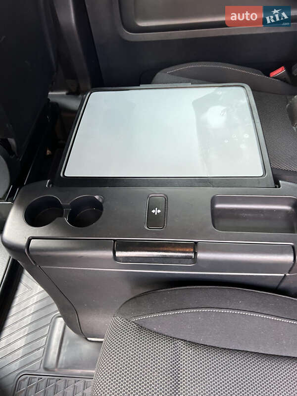 Минивэн Mercedes-Benz Vito 2019 в Киеве