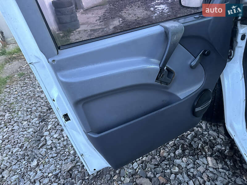 Минивэн Mercedes-Benz Vito 2001 в Стрые