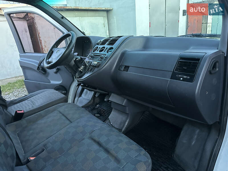 Минивэн Mercedes-Benz Vito 2001 в Стрые
