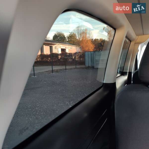 Минивэн Mercedes-Benz Vito 2019 в Бердичеве фото 38 Минивэн Mercedes-Benz Vito 2019 в Бердичеве