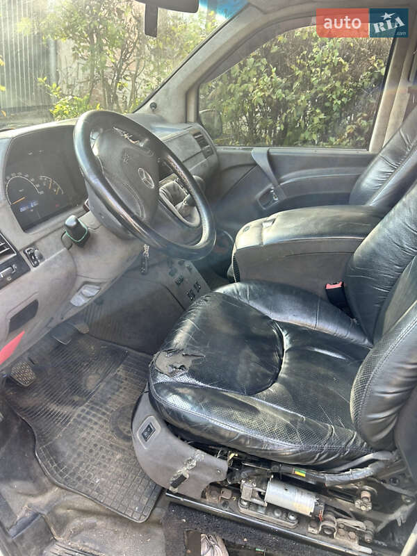 Мінівен Mercedes-Benz Vito 2003 в Чернівцях