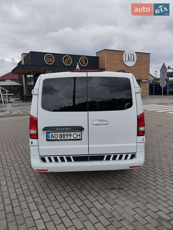 Минивэн Mercedes-Benz Vito 2016 в Рованцах