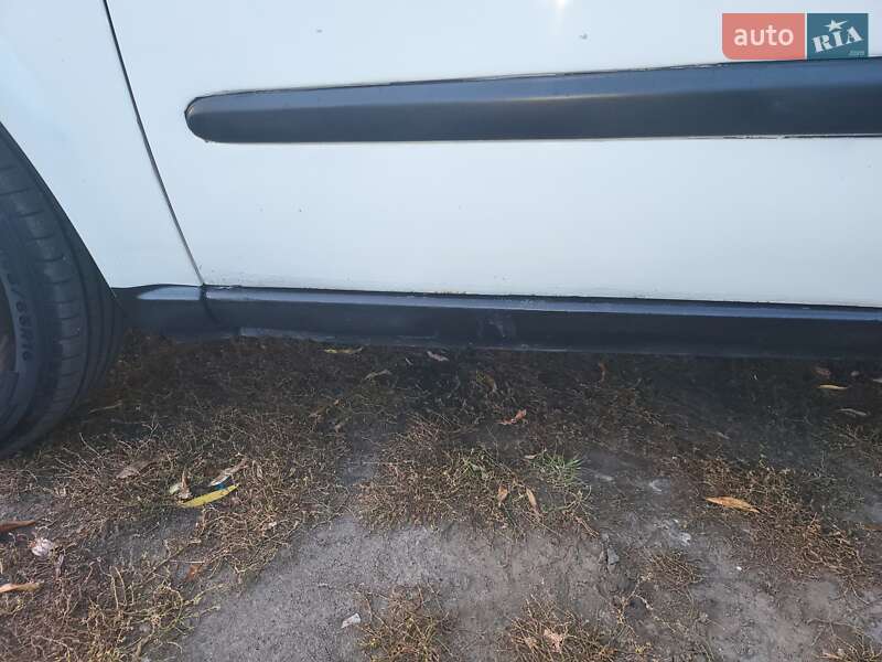 Минивэн Mercedes-Benz Vito 2004 в Харькове фото 8 Минивэн Mercedes-Benz Vito 2004 в Харькове