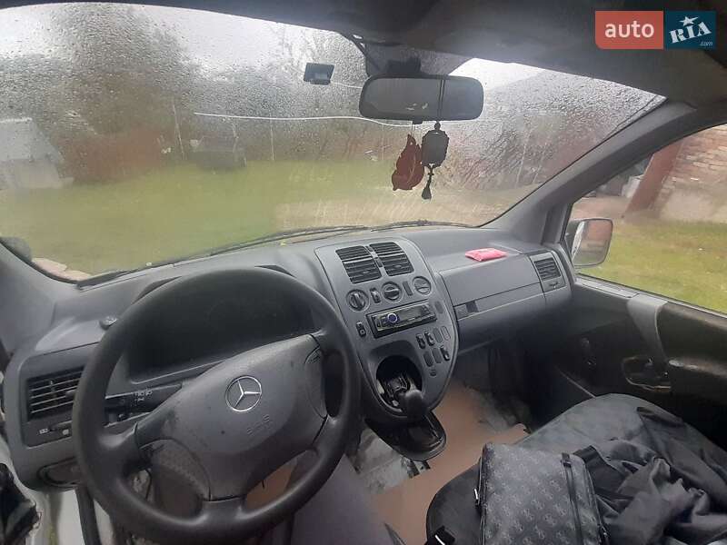Грузовой фургон Mercedes-Benz Vito 2003 в Львове