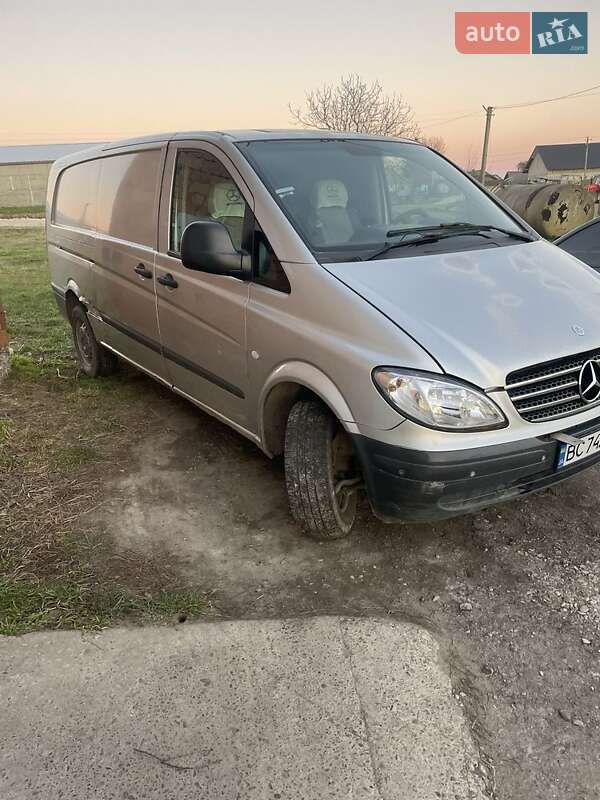 Грузовой фургон Mercedes-Benz Vito 2005 в Стрые