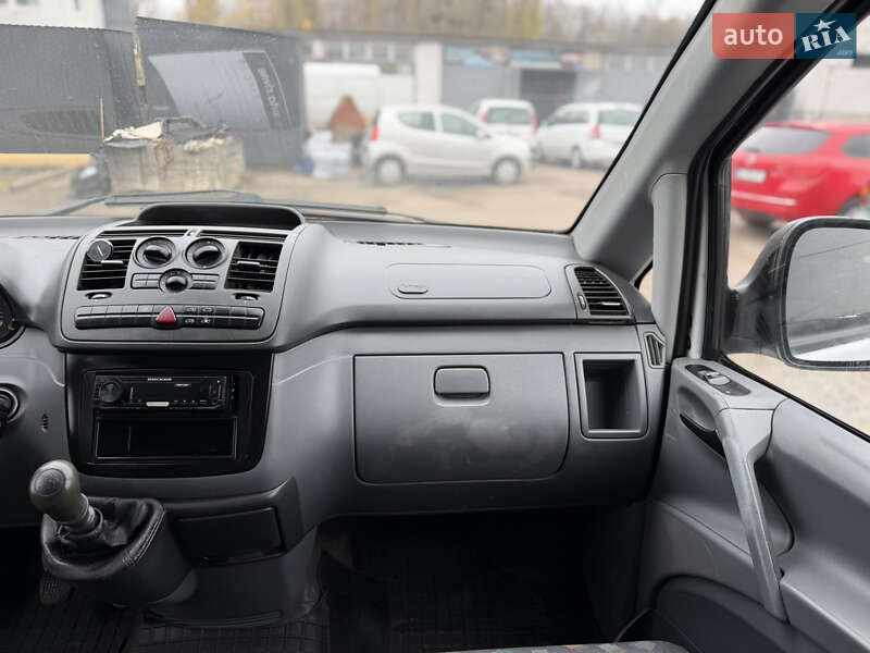 Минивэн Mercedes-Benz Vito 2004 в Ровно