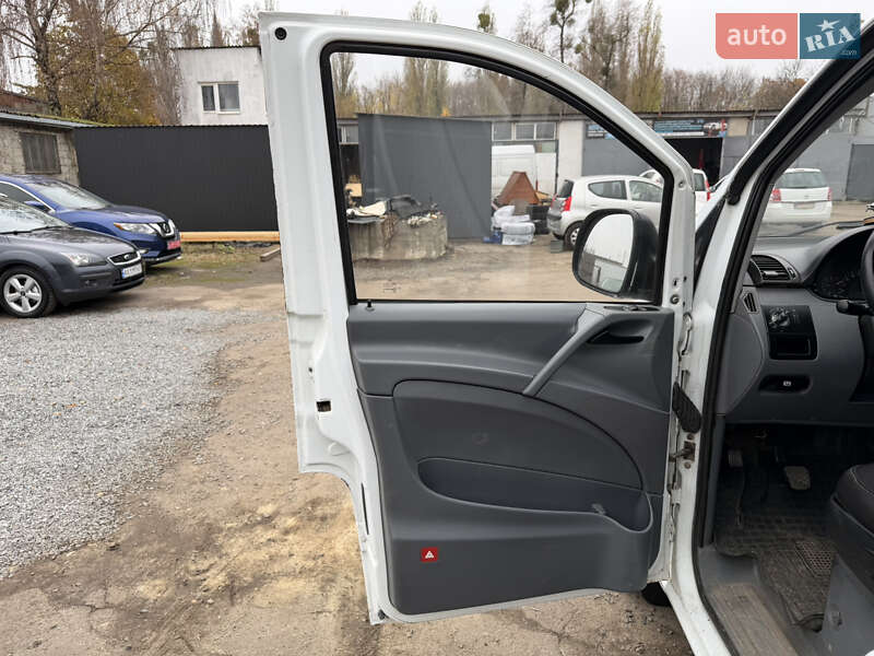 Минивэн Mercedes-Benz Vito 2004 в Ровно