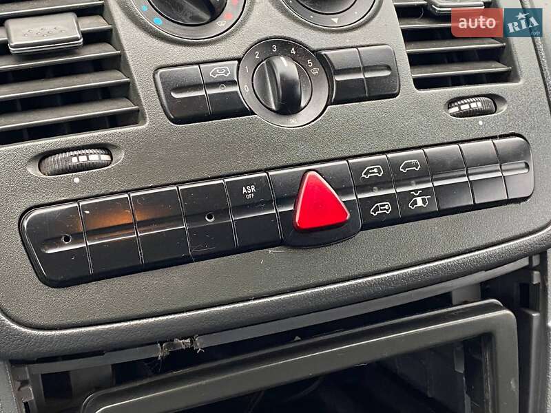 Минивэн Mercedes-Benz Vito 2006 в Киеве