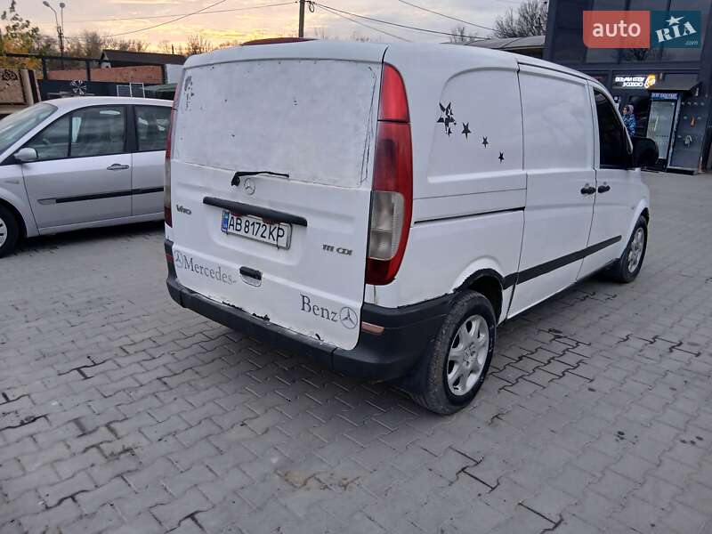 Грузовой фургон Mercedes-Benz Vito 2005 в Хотине