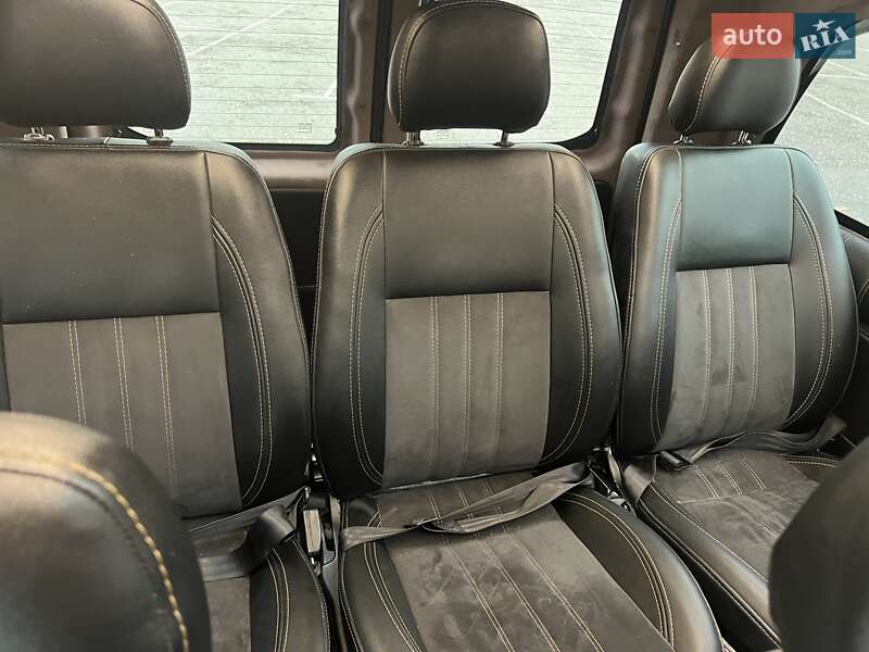 Минивэн Mercedes-Benz Vito 2014 в Киеве фото 13 Минивэн Mercedes-Benz Vito 2014 в Киеве