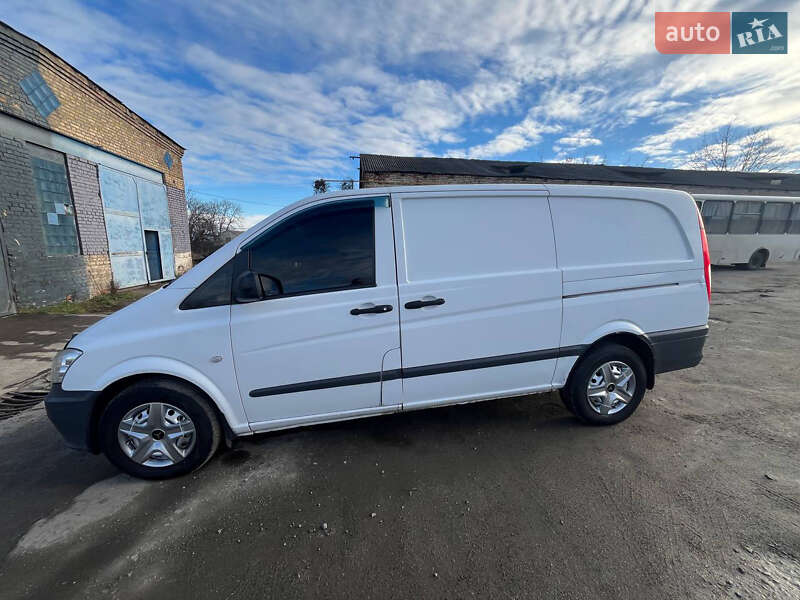 Грузовой фургон Mercedes-Benz Vito 2013 в Радомышле