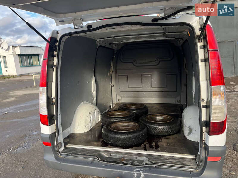 Грузовой фургон Mercedes-Benz Vito 2013 в Радомышле