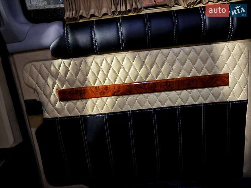 Минивэн Mercedes-Benz Vito 2006 в Жашкове