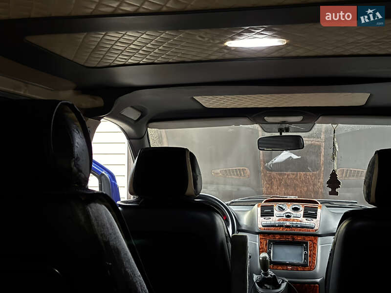 Минивэн Mercedes-Benz Vito 2006 в Жашкове
