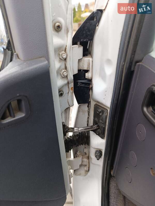 Минивэн Mercedes-Benz Vito 2000 в Черновцах фото 20 Минивэн Mercedes-Benz Vito 2000 в Черновцах