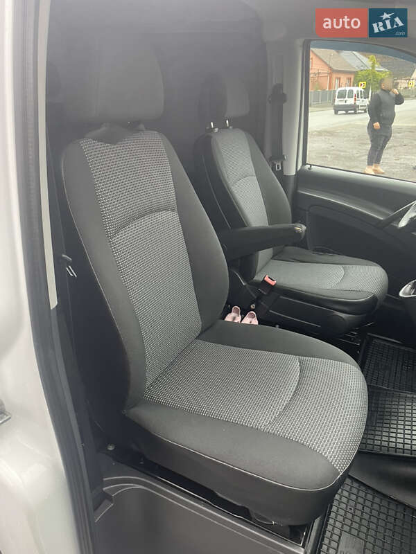 Микроавтобус грузовой (до 3,5т) Mercedes-Benz Vito 2013 в Виноградове