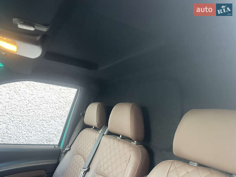 Вантажний фургон Mercedes-Benz Vito 2013 в Нижній Апші