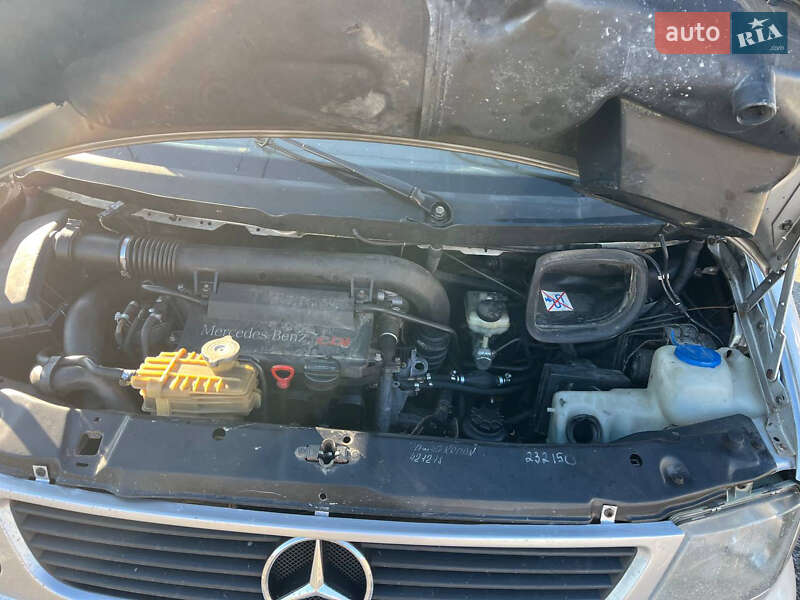 Минивэн Mercedes-Benz Vito 2000 в Черновцах