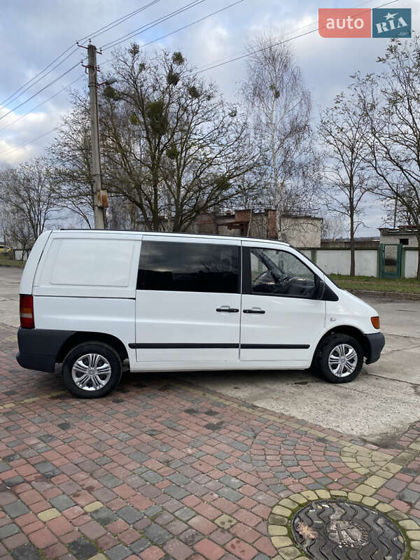 Минивэн Mercedes-Benz Vito 2001 в Вараше