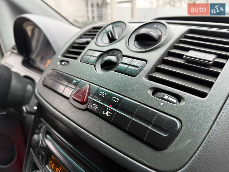 Минивэн Mercedes-Benz Vito 2004 в Черновцах