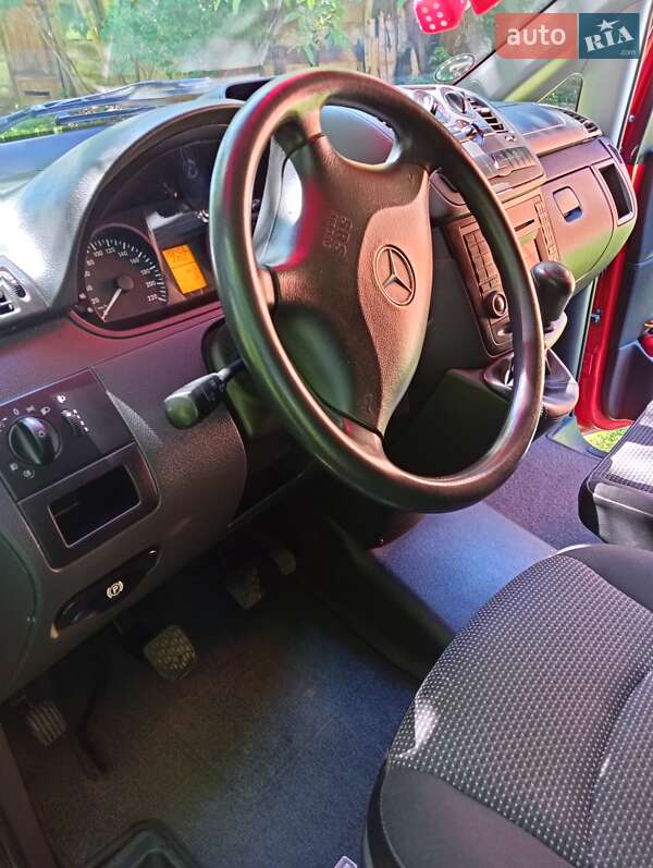 Mercedes-Benz Vito 2011