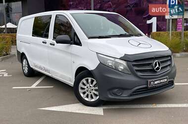 Грузопассажирский фургон Mercedes-Benz Vito 2015 в Киеве