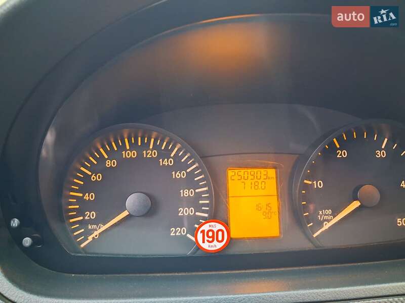 Грузопассажирский фургон Mercedes-Benz Vito 2011 в Кривом Роге фото 11 Грузопассажирский фургон Mercedes-Benz Vito 2011 в Кривом Роге