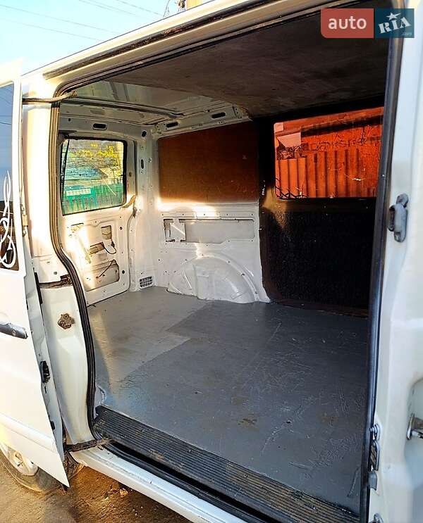 Вантажопасажирський фургон Mercedes-Benz Vito 1999 в Ізмаїлі