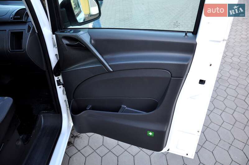 Грузовой фургон Mercedes-Benz Vito 2014 в Львове