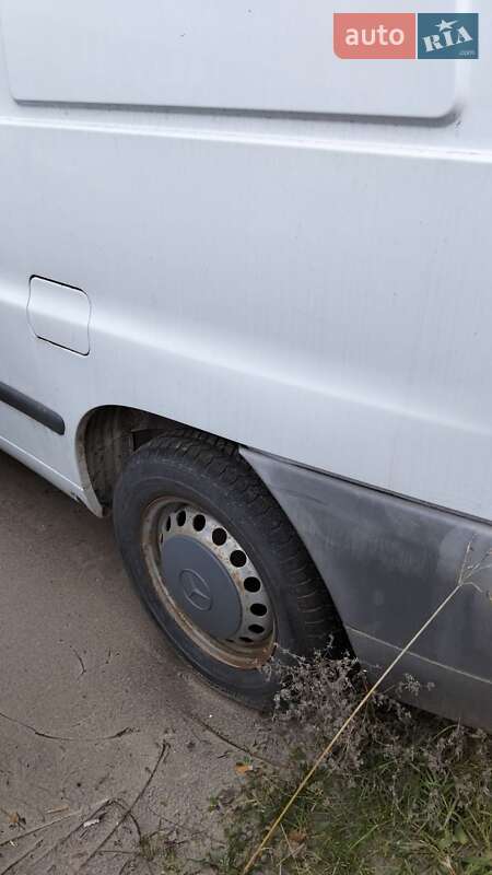 Грузовой фургон Mercedes-Benz Vito 2003 в Чернигове