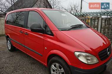 Вантажопасажирський фургон Mercedes-Benz Vito 2004 в Білій Церкві