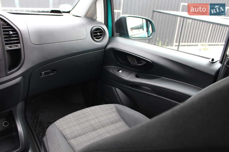 Минивэн Mercedes-Benz Vito 2016 в Львове