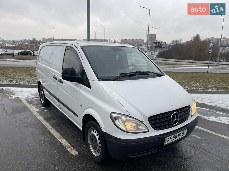 Микроавтобус грузовой (до 3,5т) Mercedes-Benz Vito 2006 в Виннице