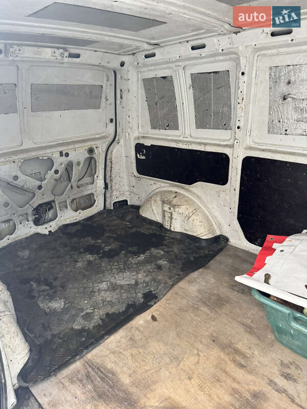 Грузовой фургон Mercedes-Benz Vito 2003 в Черновцах фото 5 Грузовой фургон Mercedes-Benz Vito 2003 в Черновцах