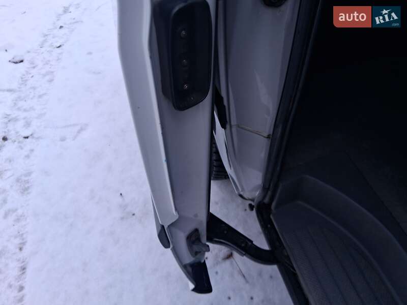 Минивэн Mercedes-Benz Vito 2007 в Николаеве