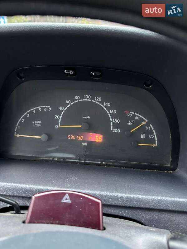Минивэн Mercedes-Benz Vito 2003 в Умани фото 4 Минивэн Mercedes-Benz Vito 2003 в Умани