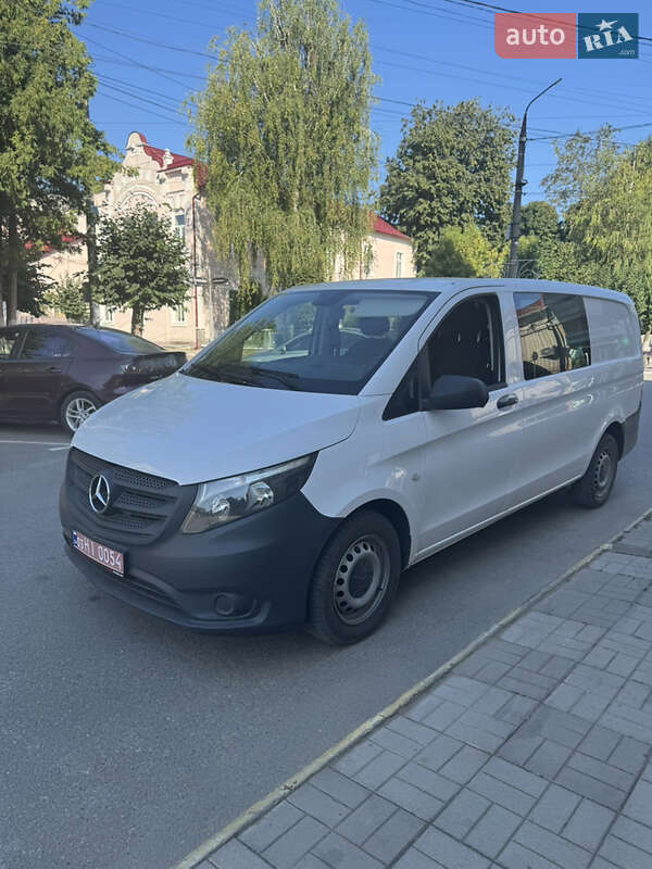 Минивэн Mercedes-Benz Vito 2016 в Сторожинце