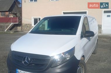 Грузовой фургон Mercedes-Benz Vito 2015 в Рахове