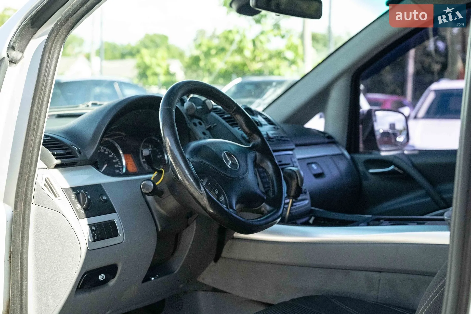 2010 Mercedes-Benz Vito - мініатюра 22