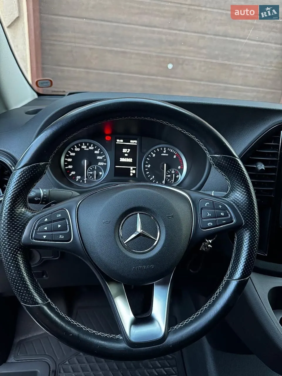 2022 Mercedes-Benz Vito - мініатюра 31