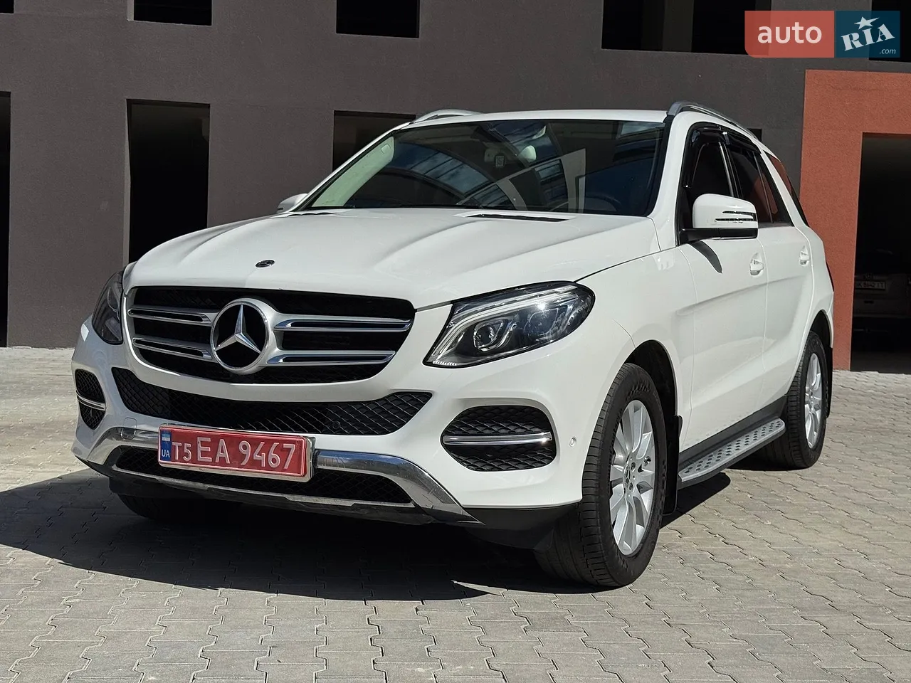 2017 Mercedes-Benz GLE - мініатюра 36