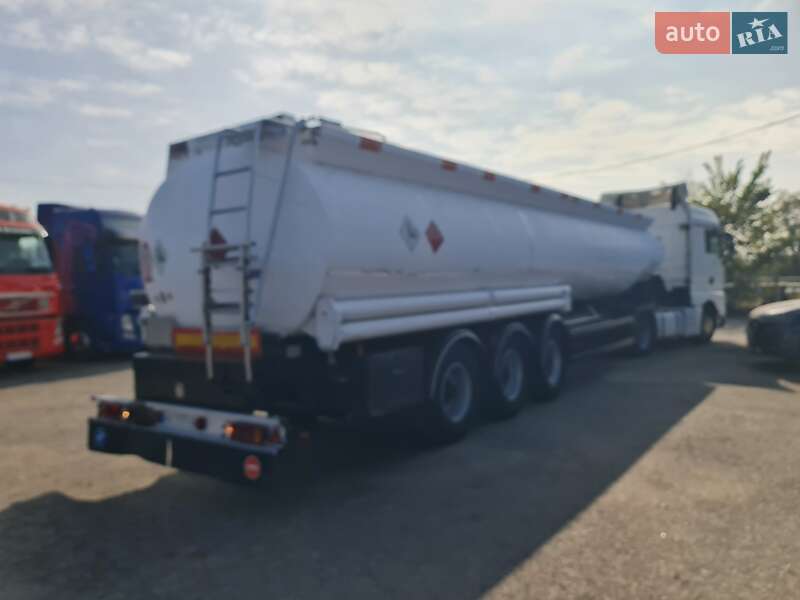 Цистерна напівпричіп Merceron М-343 SМ 1999 в Вінниці
