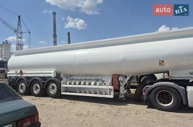 Цистерна напівпричіп Merceron М 343RDP0 2001 в 