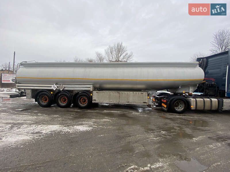 Цистерна полуприцеп Merceron M 1998 в Киеве фото 7 Цистерна полуприцеп Merceron M 1998 в Киеве