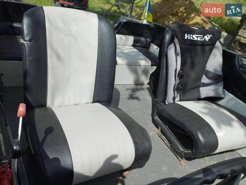 Катер Mercruiser Alpha 2010 в Кельменцах