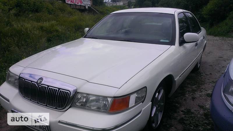 Седан Mercury Grand Marquis 2000 в 