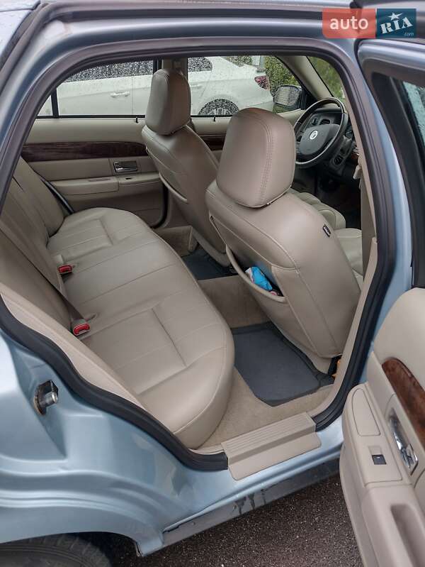 Седан Mercury Grand Marquis 2010 в Киеве