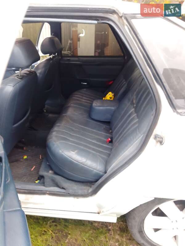 Седан Mercury Sable 1990 в Киеве