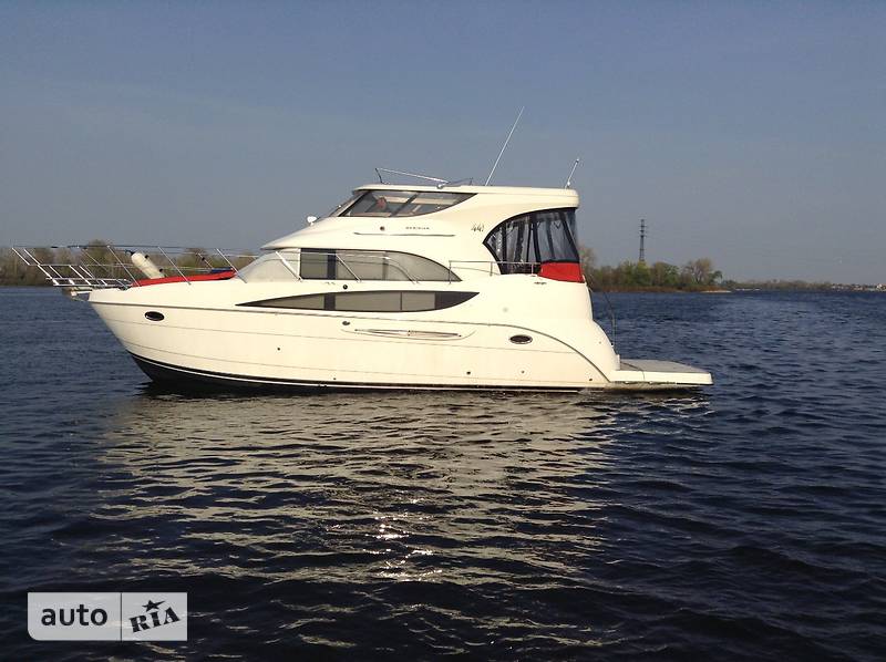 Моторная яхта Meridian 441 2007 в Киеве