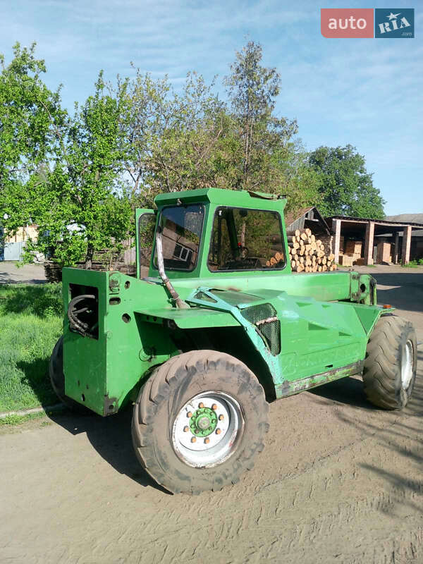 Телескопічні навантажувачі Merlo Panoramic 2005 в Тростянці